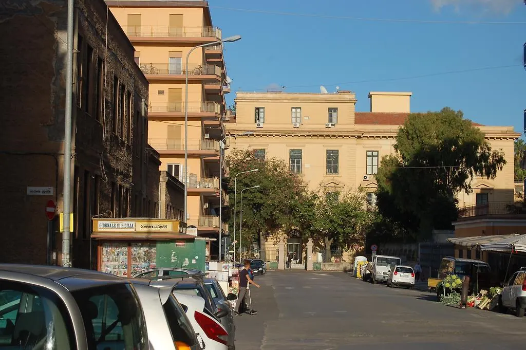 Antadia B&B Palermo 3*,  Włochy