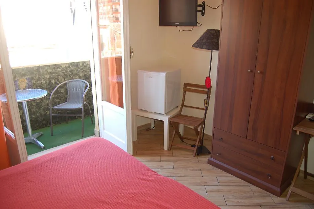 Antadia B&B Palermo 3*,  Włochy